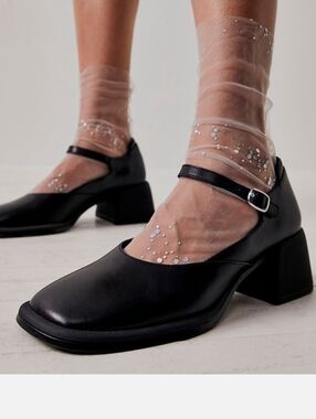 Vagabond Ansie Black Leather Mary Jane Pumps
